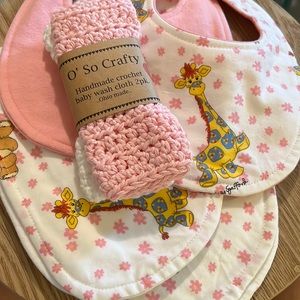 Baby Bib Set In Suzy Zoo Pink.